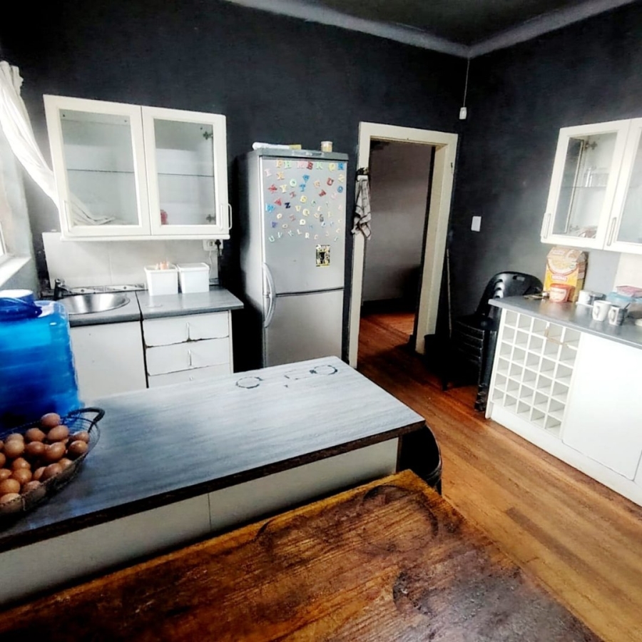 6 Bedroom Property for Sale in Highgate Eastern Cape